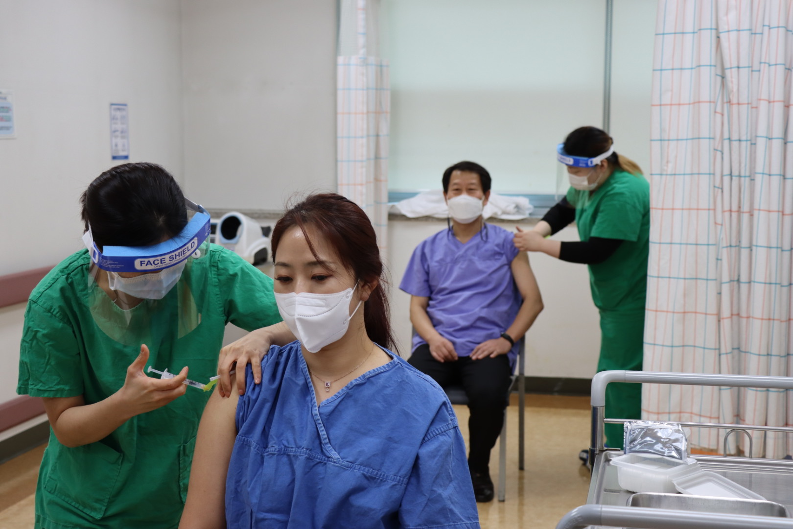 경기의료원 수원병원, 코로나 백신접종 시작…10일까지 301명