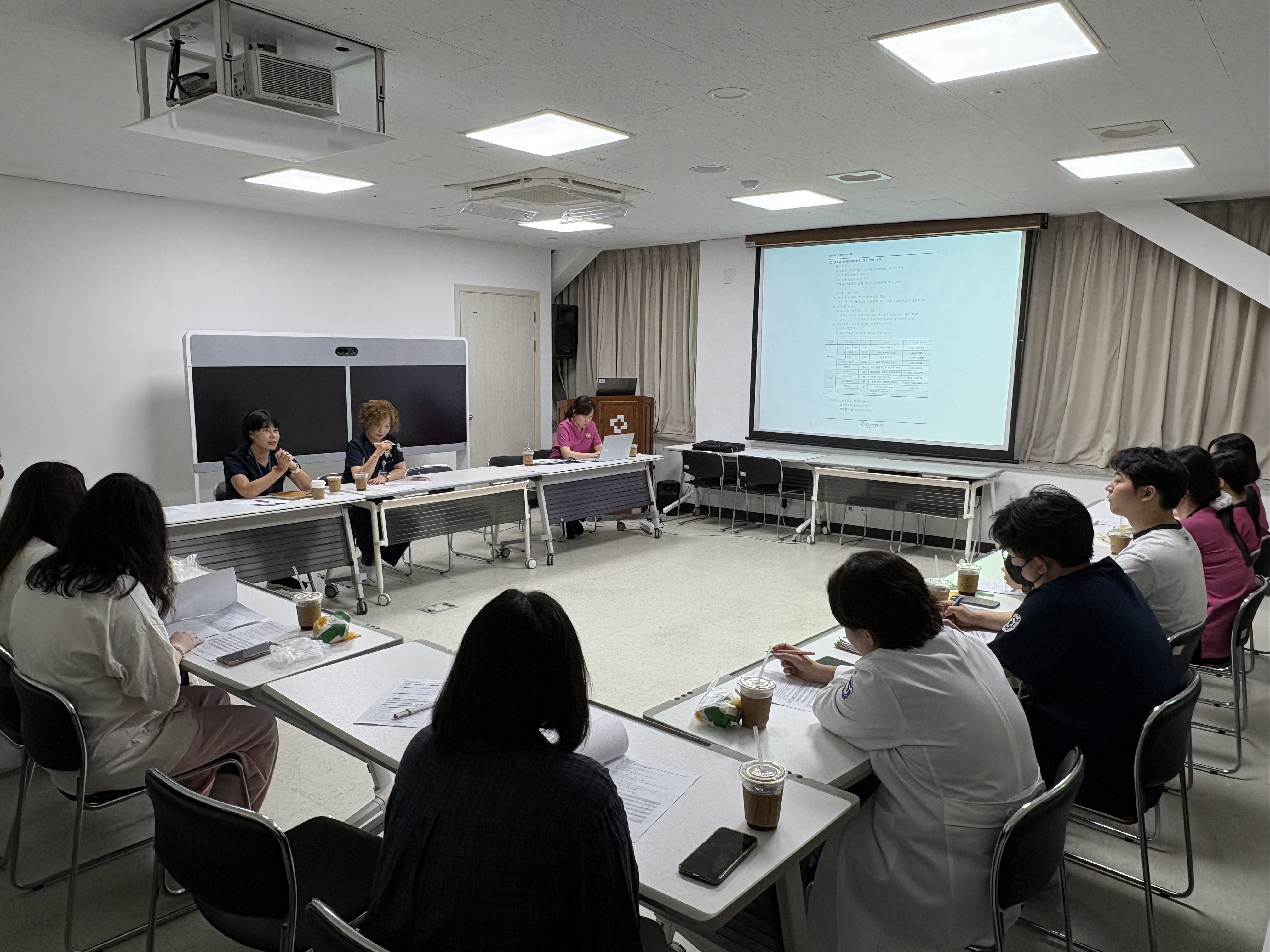 경기도의료원 수원병원, ‘2025 프리셉터 간담회’ 개최…신규 간호사 교육문화 강화